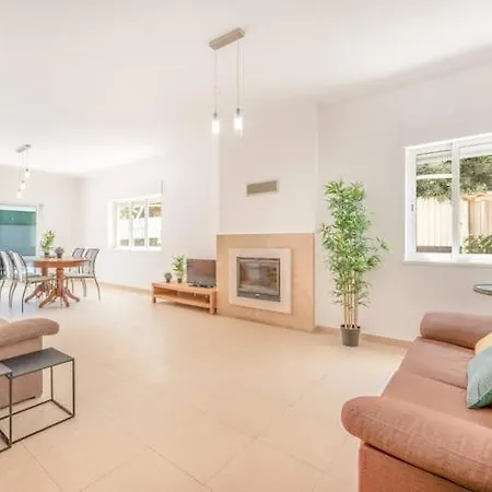 Casa Ferias Da Caparica